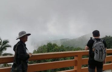 at001-12